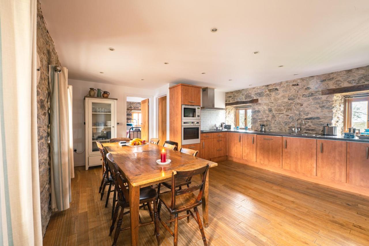 Stunning Converted Granary In Heart Of St Davids Exterior foto